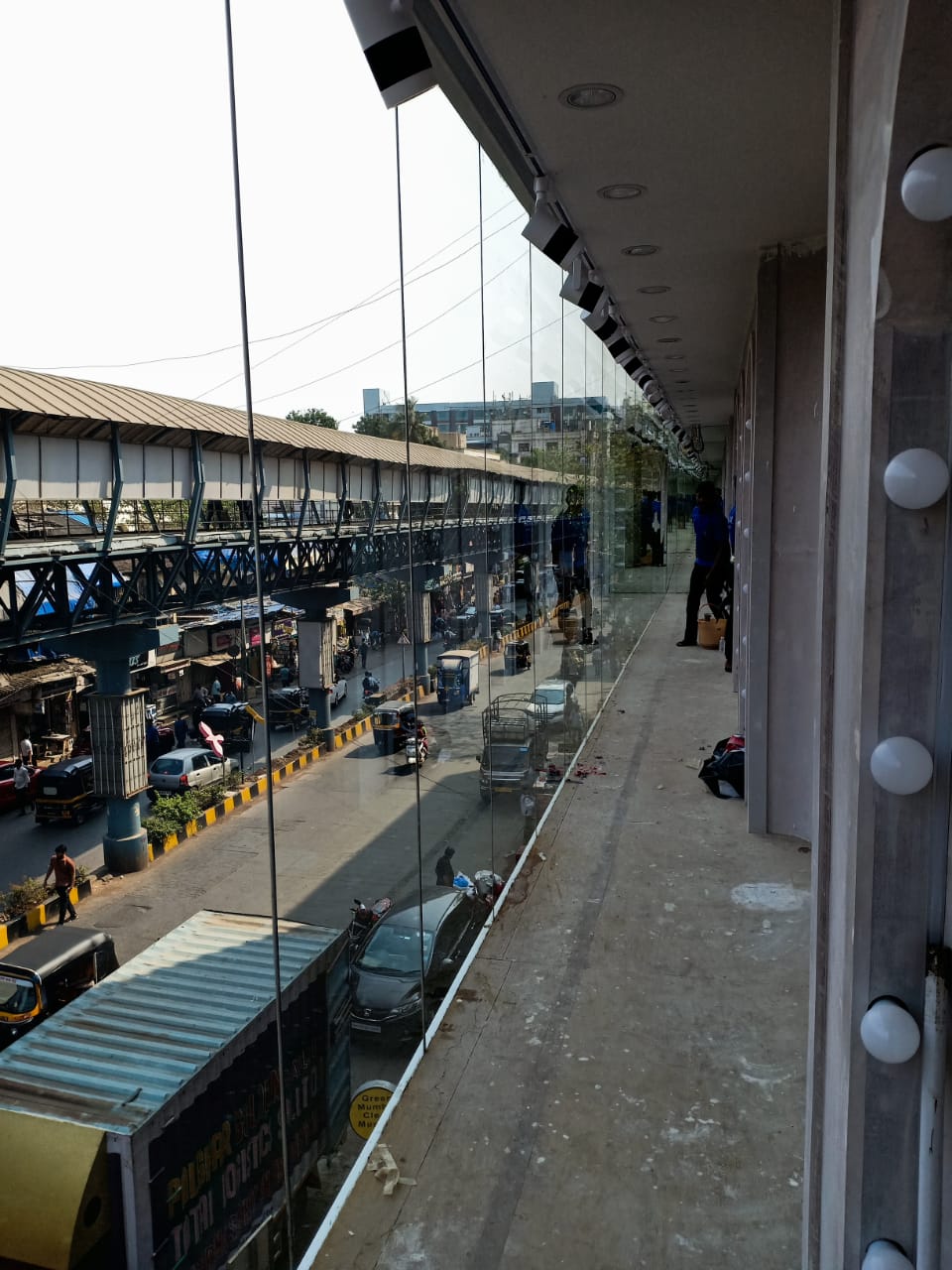 Glass facade corridor after cleaning